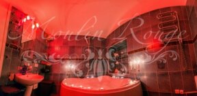 Интерьер массажного салона — Moulin Rouge