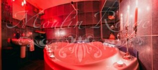 Интерьер массажного салона — Moulin Rouge